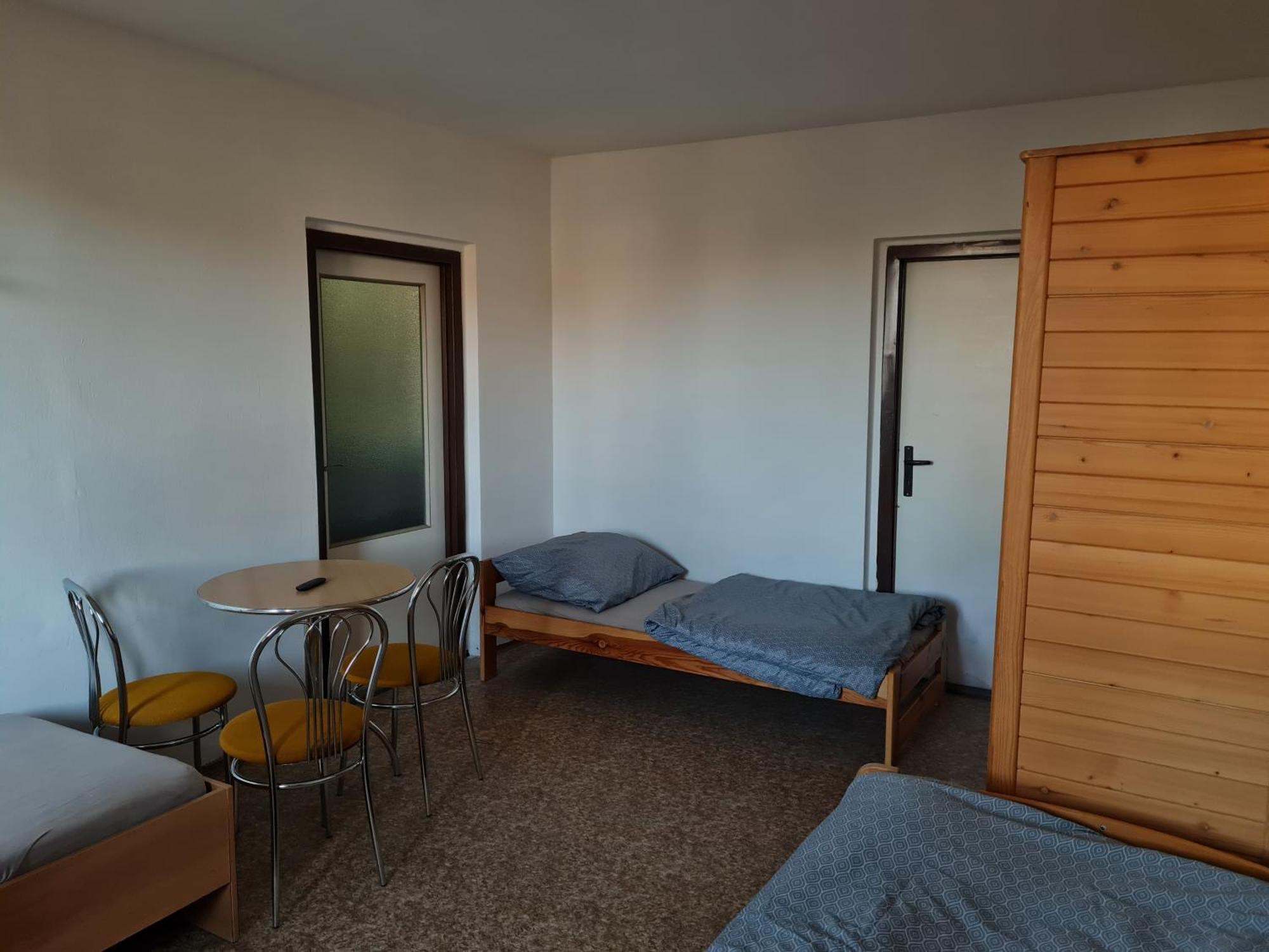 Modern Urban Loft Apartment オパヴァ エクステリア 写真